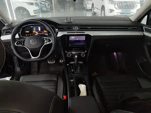 Volkswagen Magotan 2025