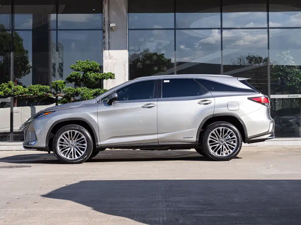 Lexus RX 2023