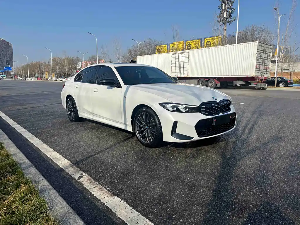 BMW 3 Series 2024