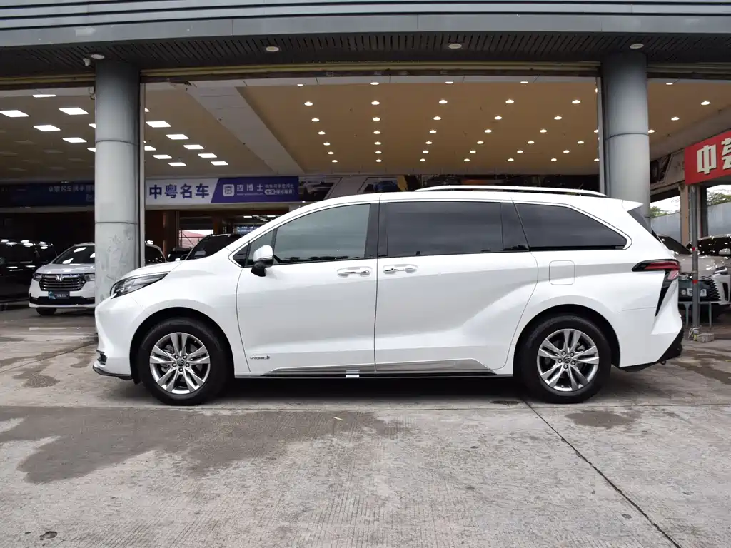 Toyota Sienna 2022