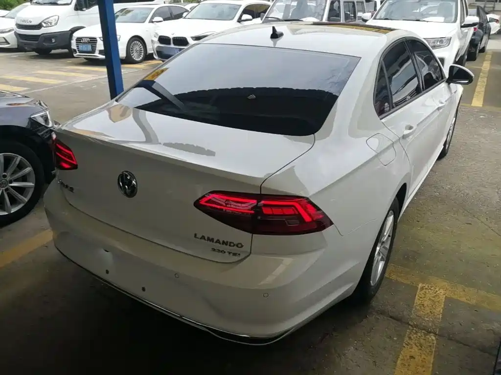 Volkswagen Lamando 2021