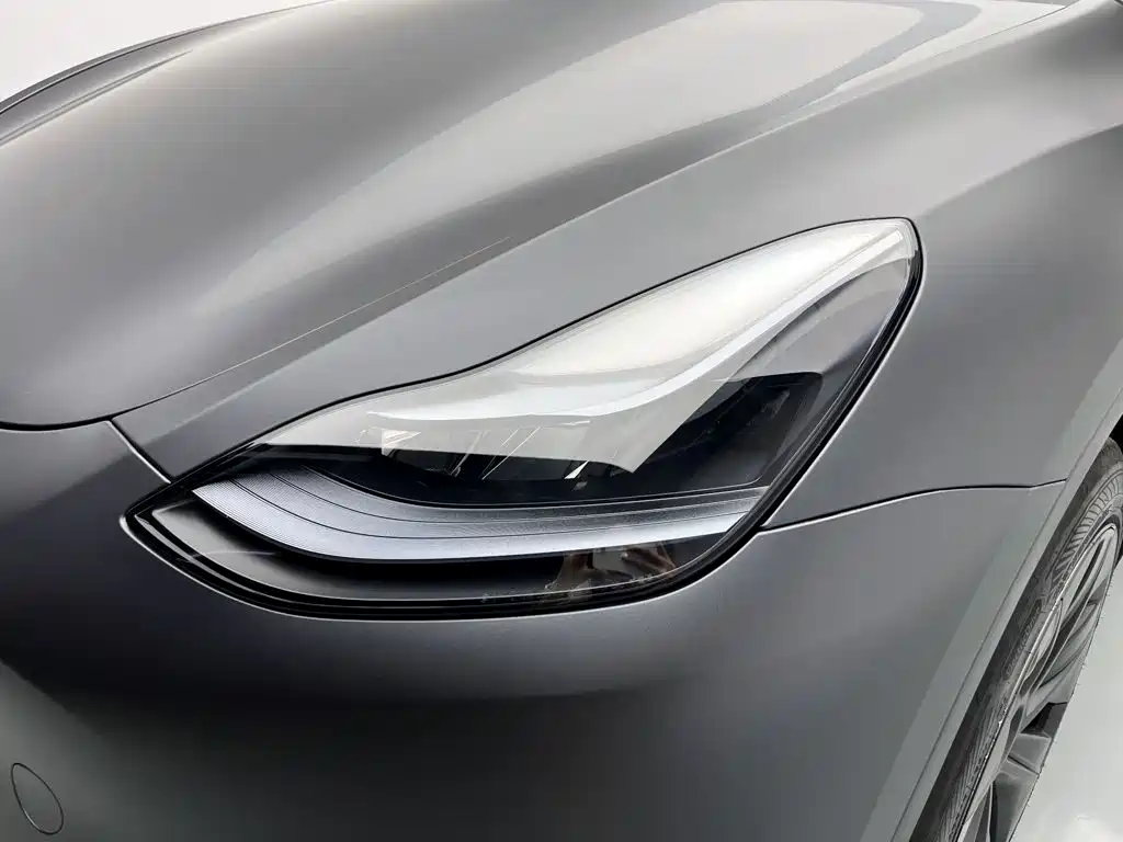 Tesla Model Y 2024 — фото 24