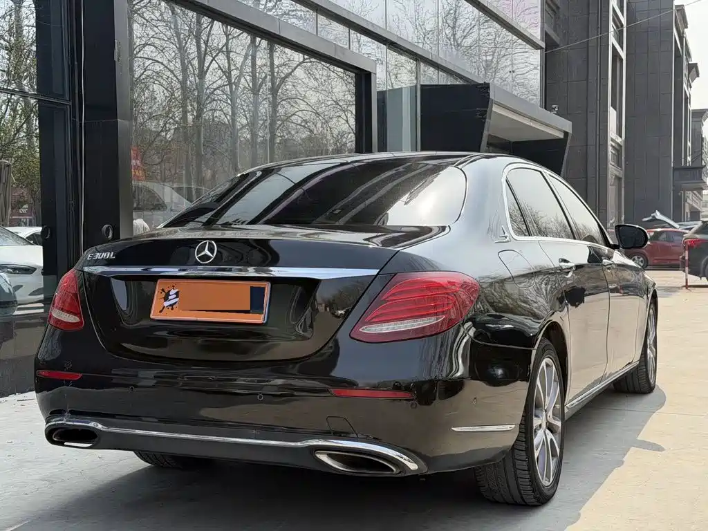 Mercedes-Benz E-Class 2017