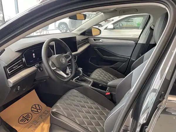 Volkswagen Sagitar 2024