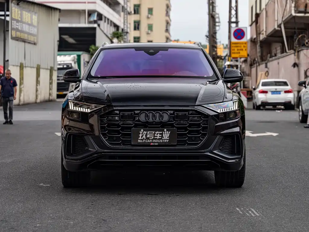 Audi Q8 2020 — фото 2