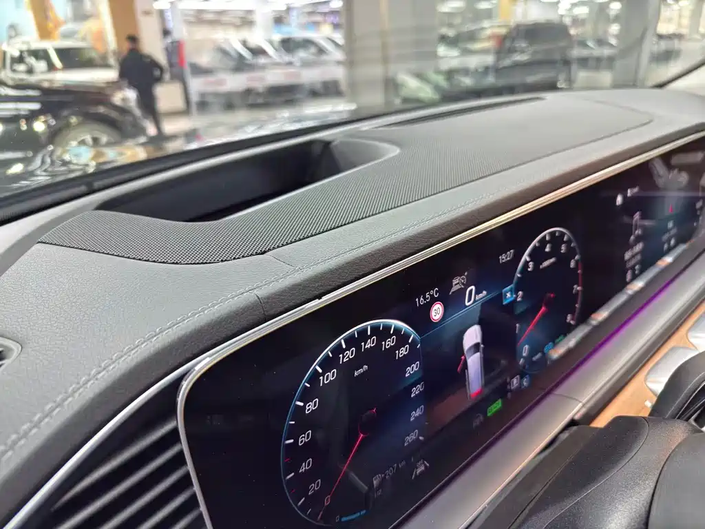Mercedes-Benz GLS 2022 — фото 11