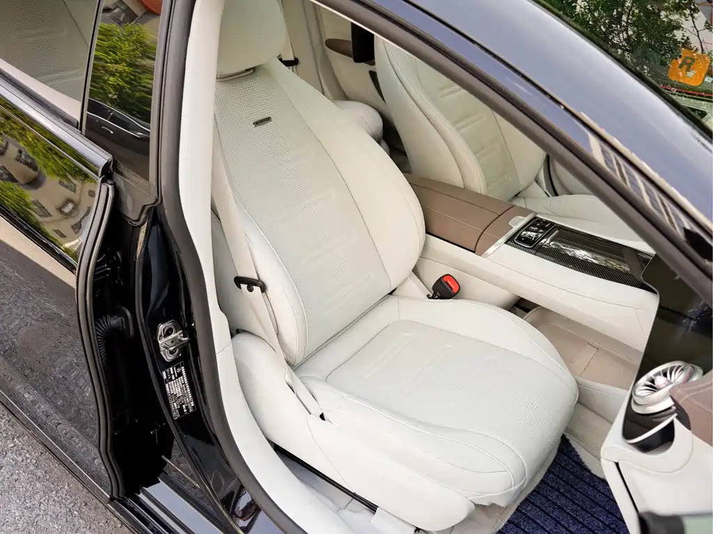 Mercedes-Benz EQS AMG 2025 — фото 20