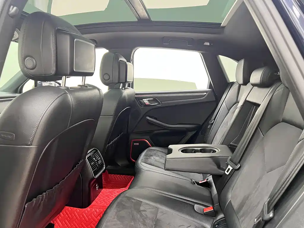 Porsche Macan 2020 — фото 18