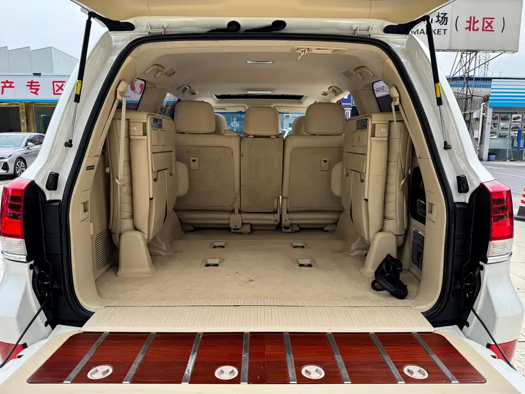 Toyota Land Cruiser 2016 — фото 17