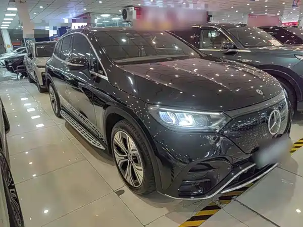 Mercedes-Benz EQE SUV 2024