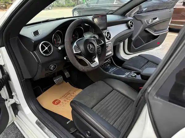 Mercedes-Benz CLA 2017