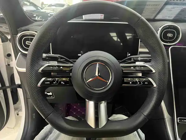 Mercedes-Benz C-Class 2023