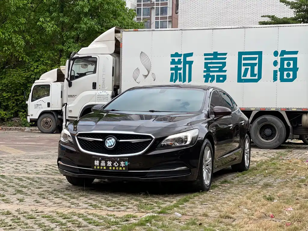 Buick LaCrosse 2017 — фото 1