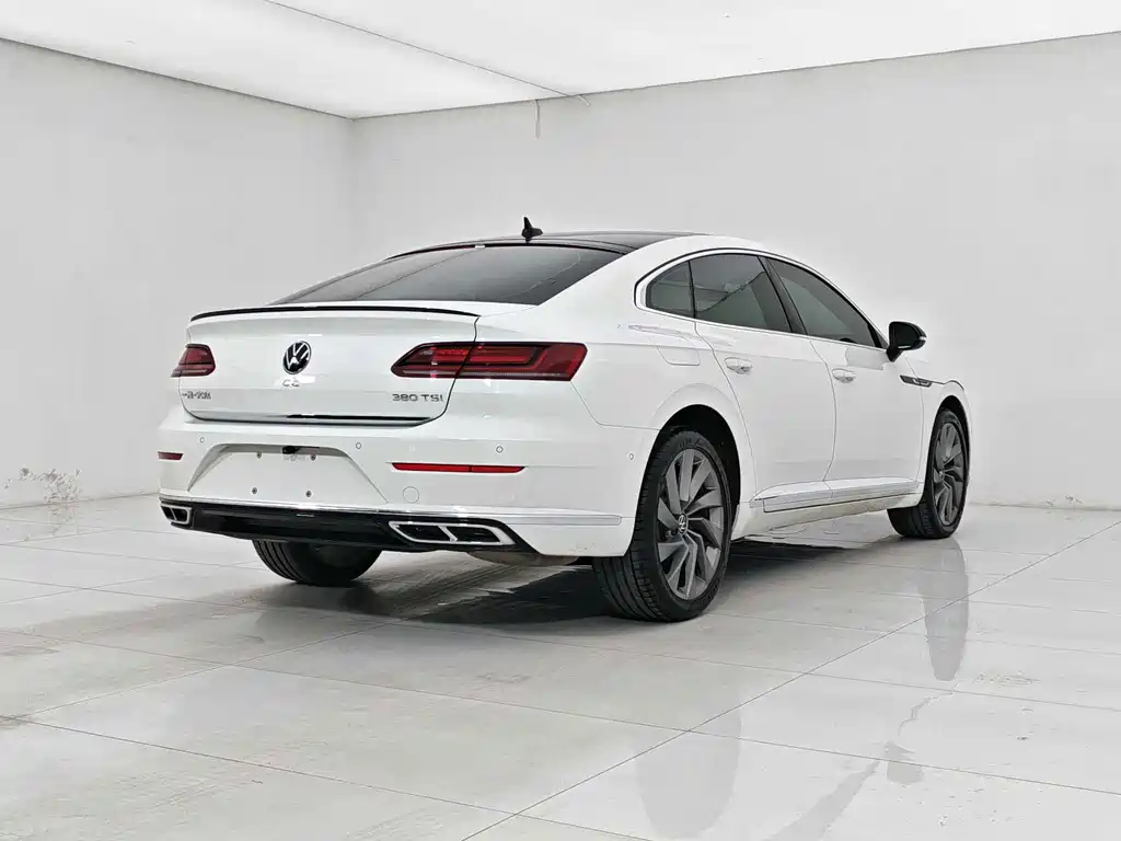 Volkswagen CC 2025 — фото 4