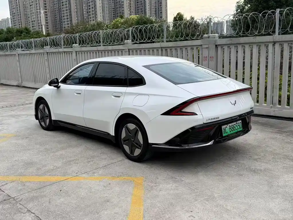 Wuling Starlight 2024