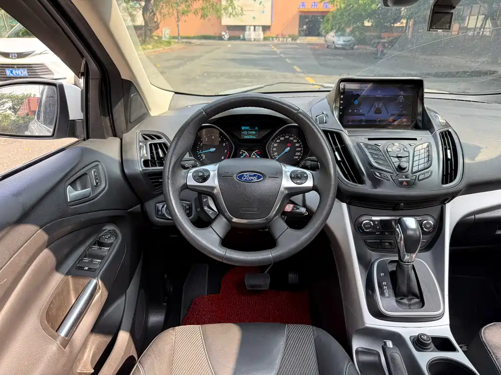 Ford Kuga 2016 — фото 14