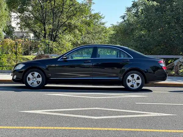 Mercedes-Benz S-Class 2008