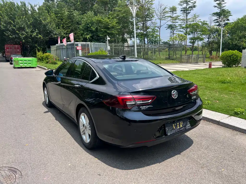 Buick Regal 2019 — фото 9