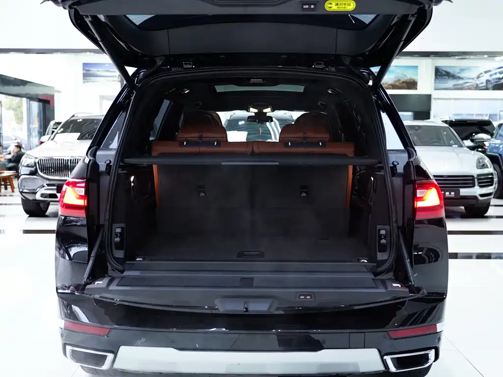 BMW X7 2021 — фото 15