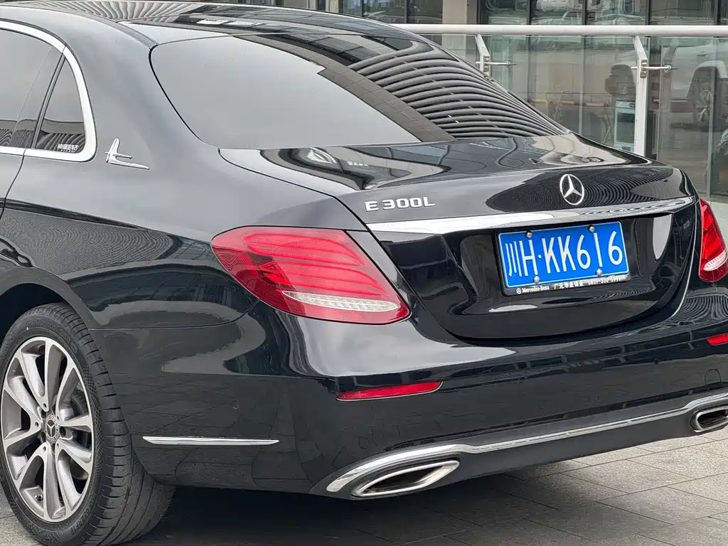 Mercedes-Benz E-Class 2019 — фото 7