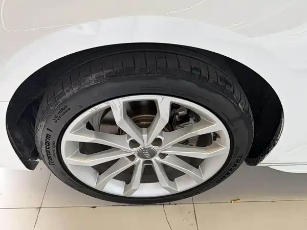 Audi A4L 2019