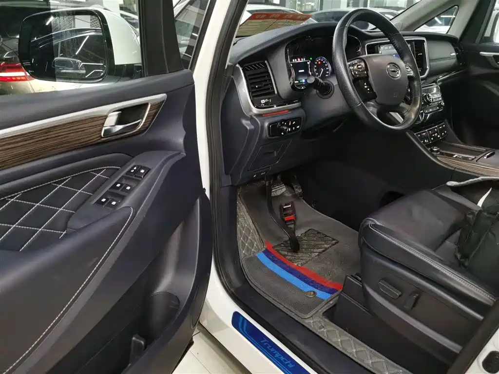 GAC Motor Trumpchi M8 2020 — фото 13
