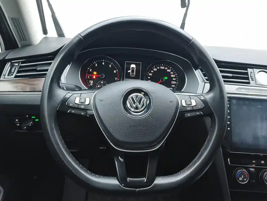 Volkswagen Magotan 2019 — фото 15