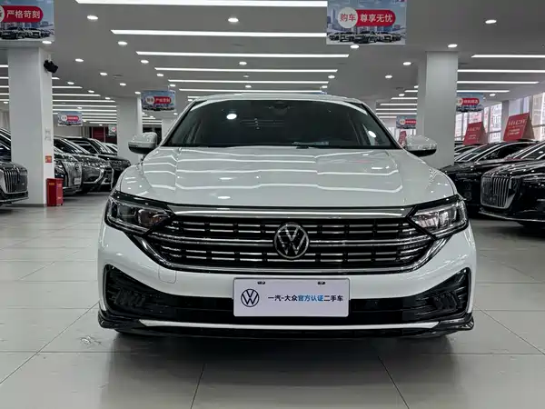 Volkswagen Sagitar 2023