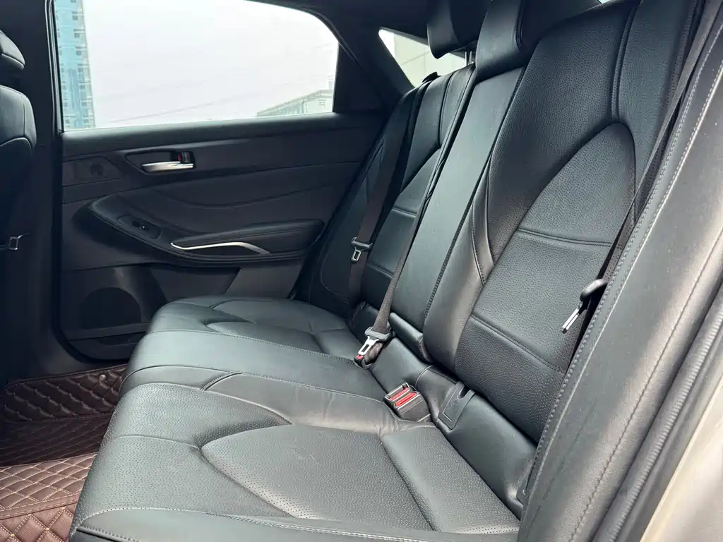Toyota Avalon 2020 — фото 17