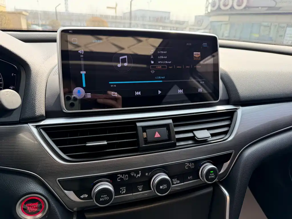 Honda Accord 2021 — фото 12