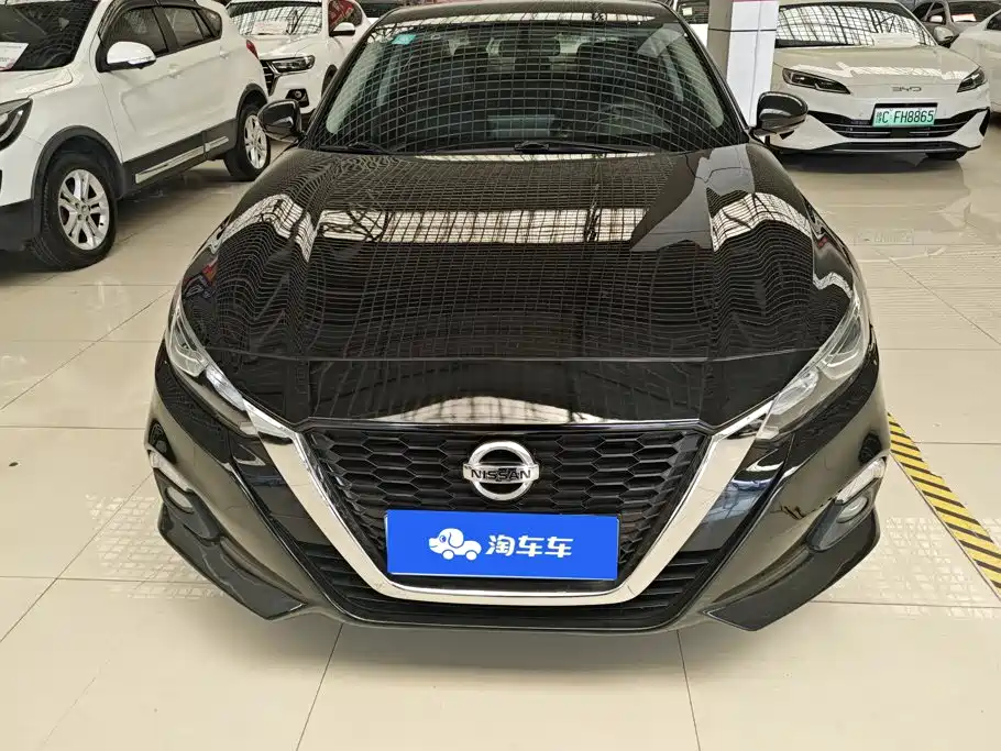 Nissan Teana 2022