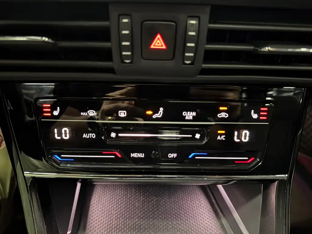Volkswagen Passat 2023 — фото 19