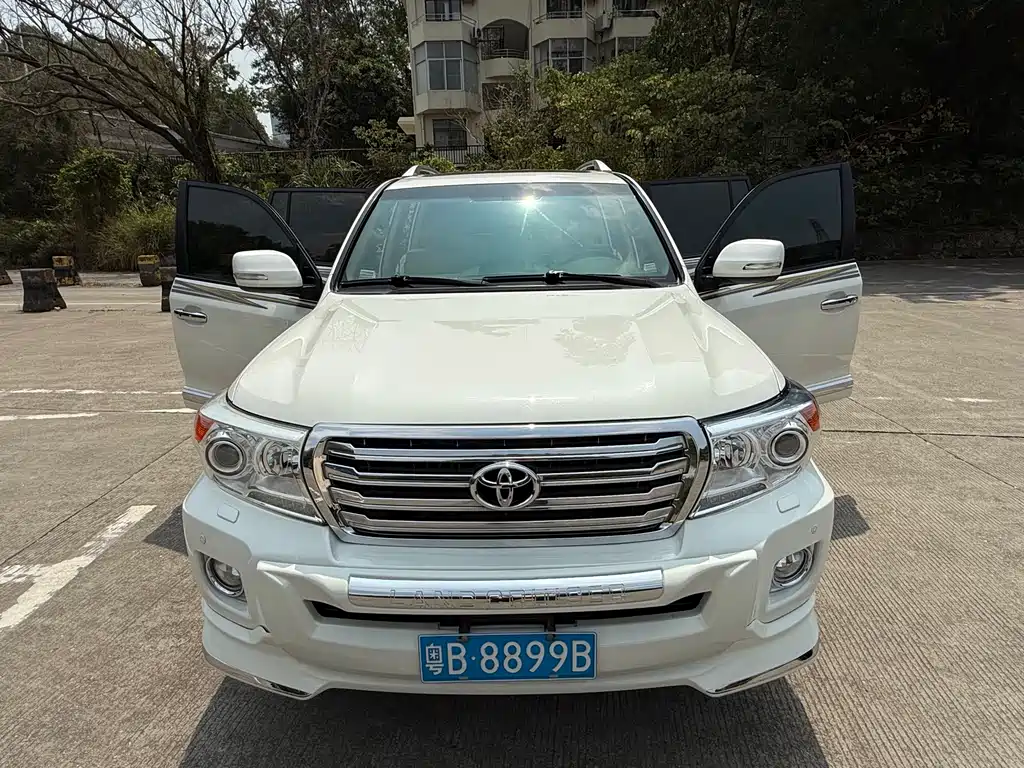 Toyota Land Cruiser 2014 — фото 4