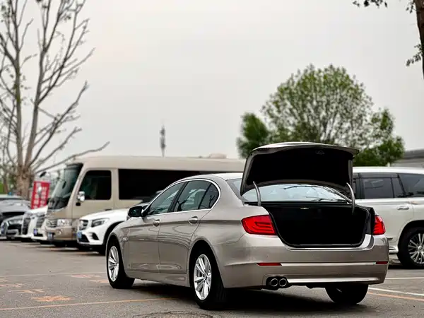 BMW 5 Series 2012