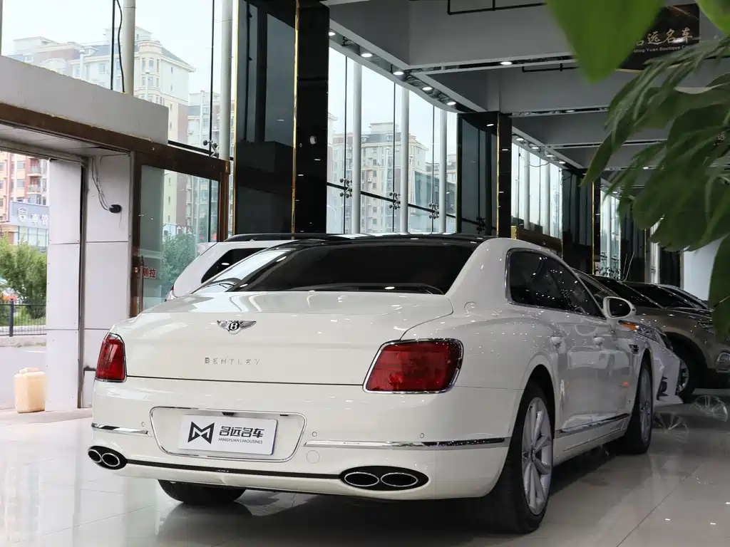 Bentley Flying Spur 2021 — фото 21