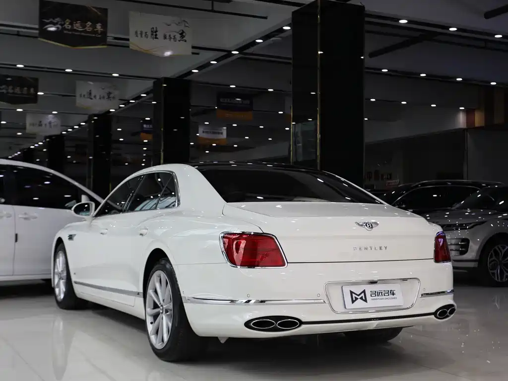 Bentley Flying Spur 2021 — фото 19