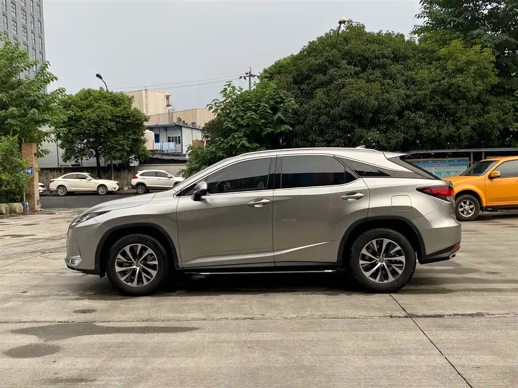 Lexus RX 2020 — фото 3