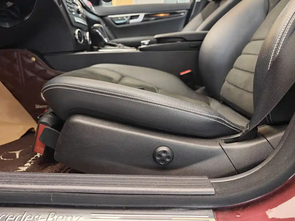 Mercedes-Benz C-Class 2014 — фото 10