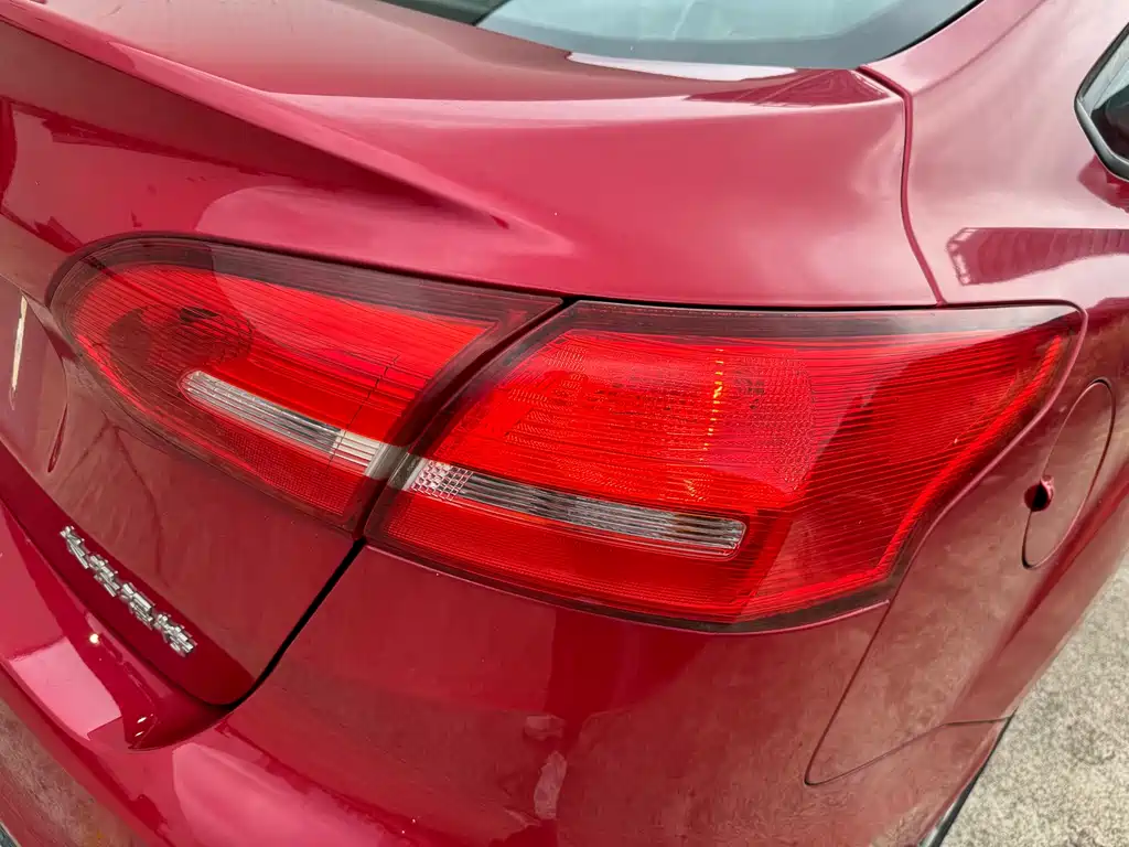 Ford Focus 2015 — фото 15