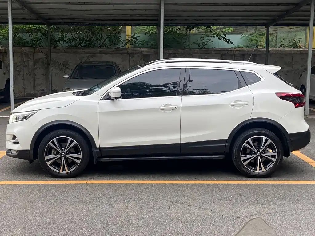 Nissan Qashqai 2023 — фото 2