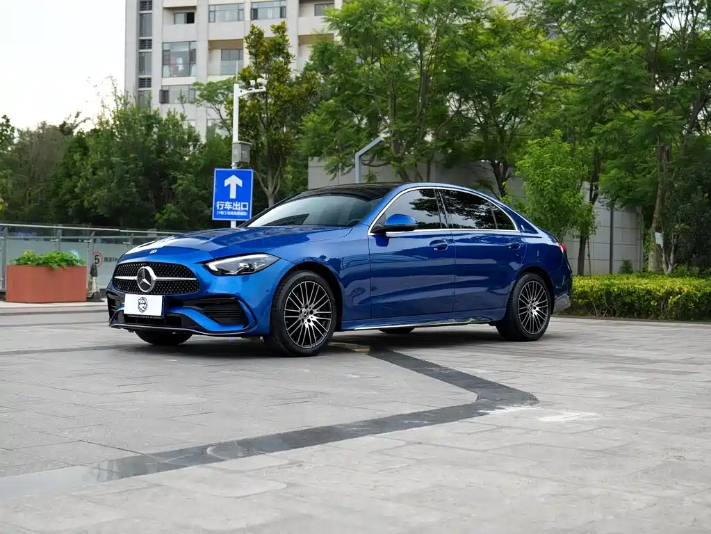 Mercedes-Benz C-Class 2022