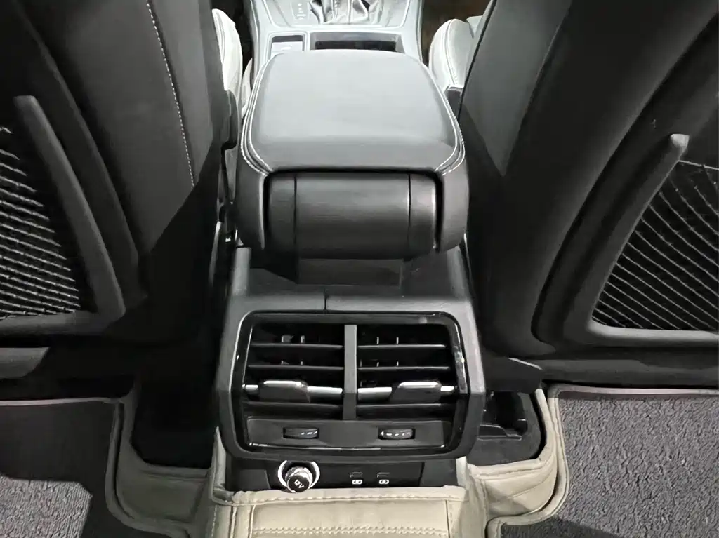 Audi Q3 2023 — фото 18