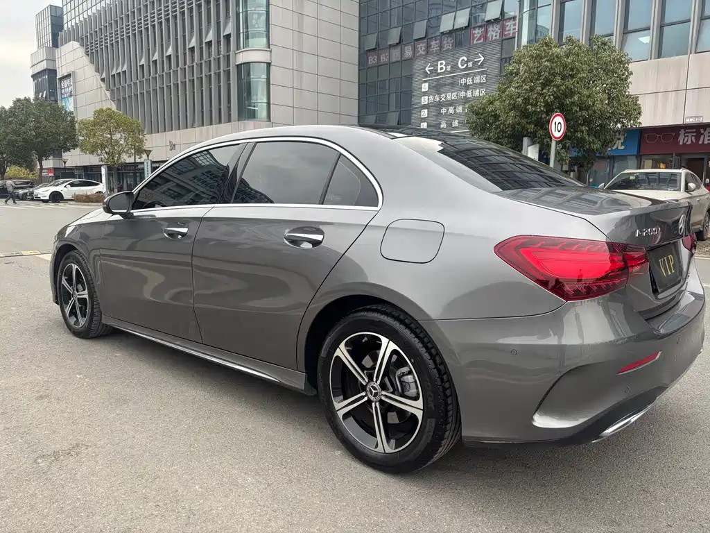 Mercedes-Benz A-Class 2025 — фото 4