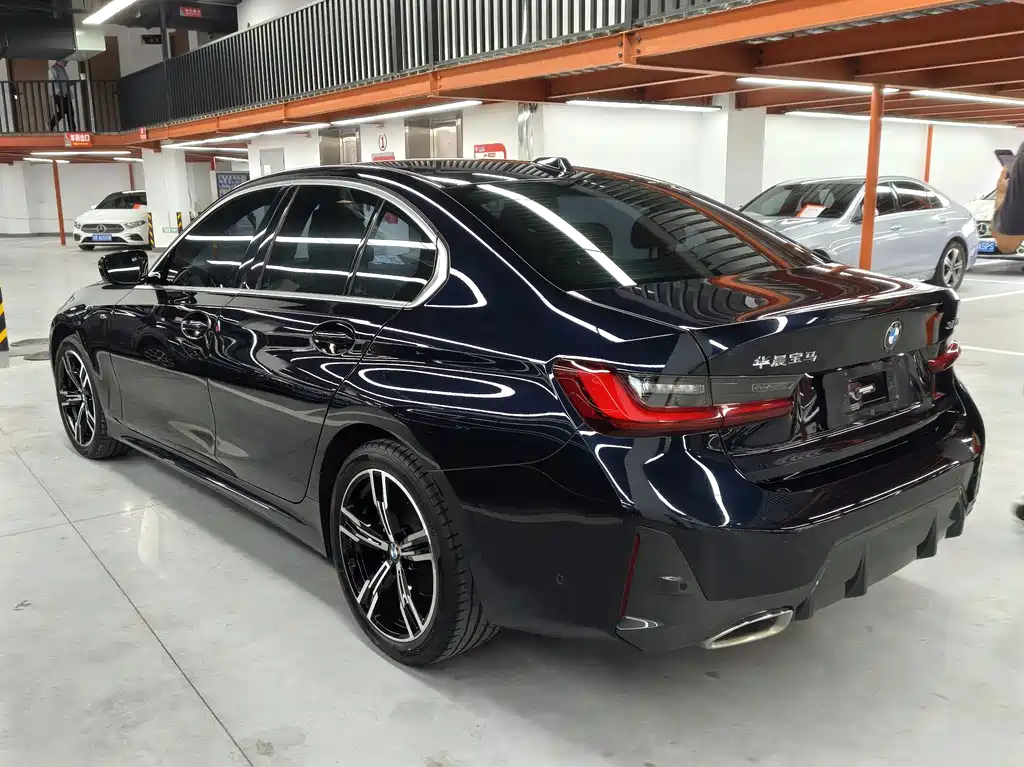 BMW 3 Series 2023 — фото 15