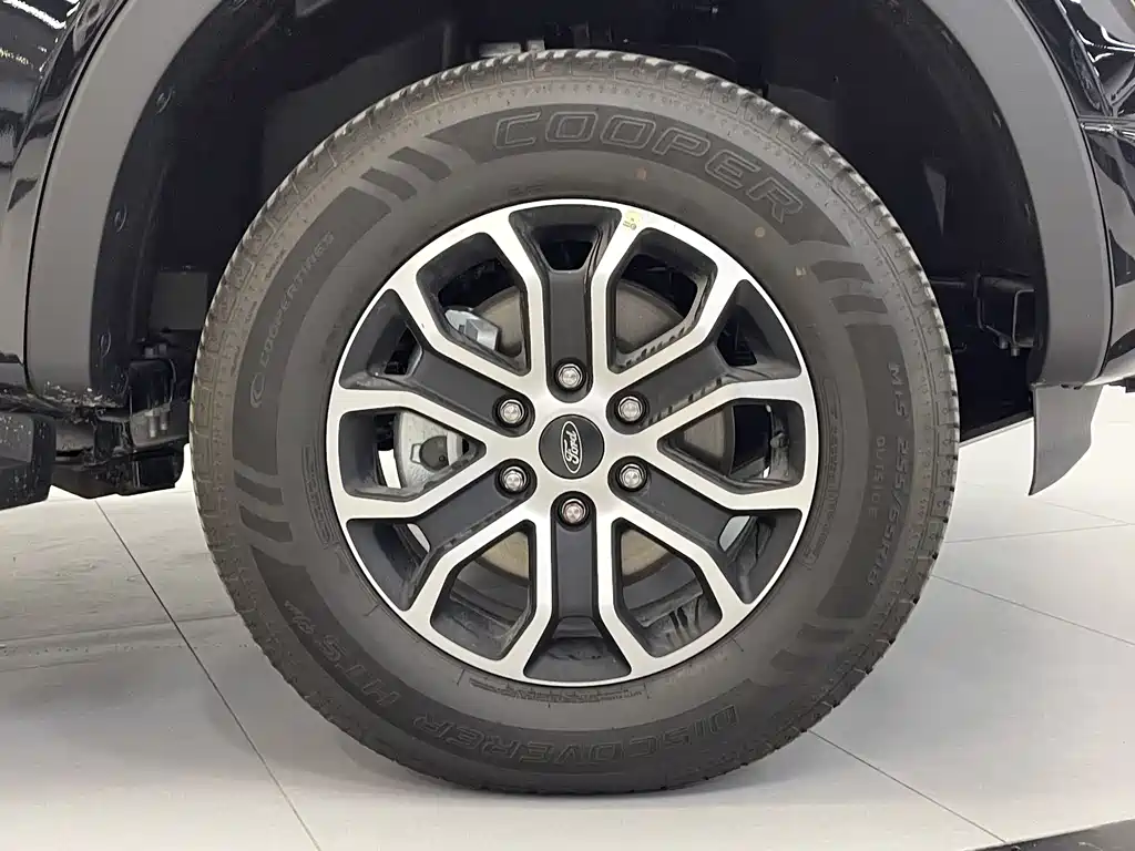 Ford Ranger 2025 — фото 11