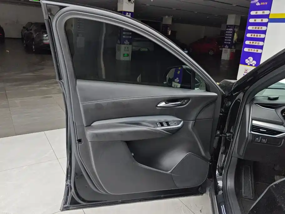 Cadillac XT4 2021