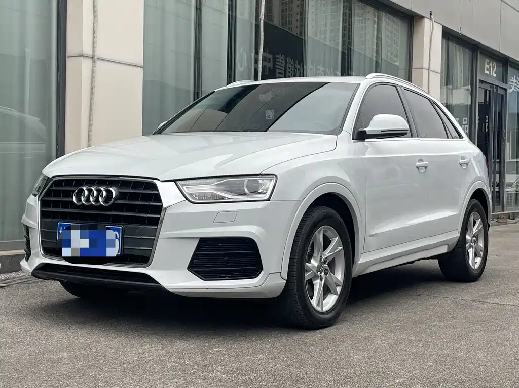 Audi Q3 2017 — фото 1