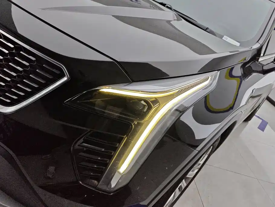 Cadillac XT4 2021