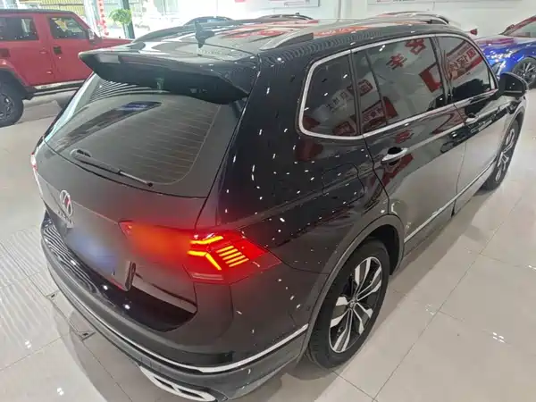 Volkswagen Tiguan L 2024