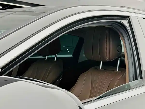Mercedes-Benz E-Class 2023
